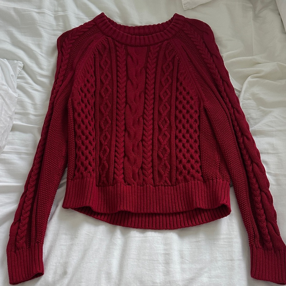 GAP sweater